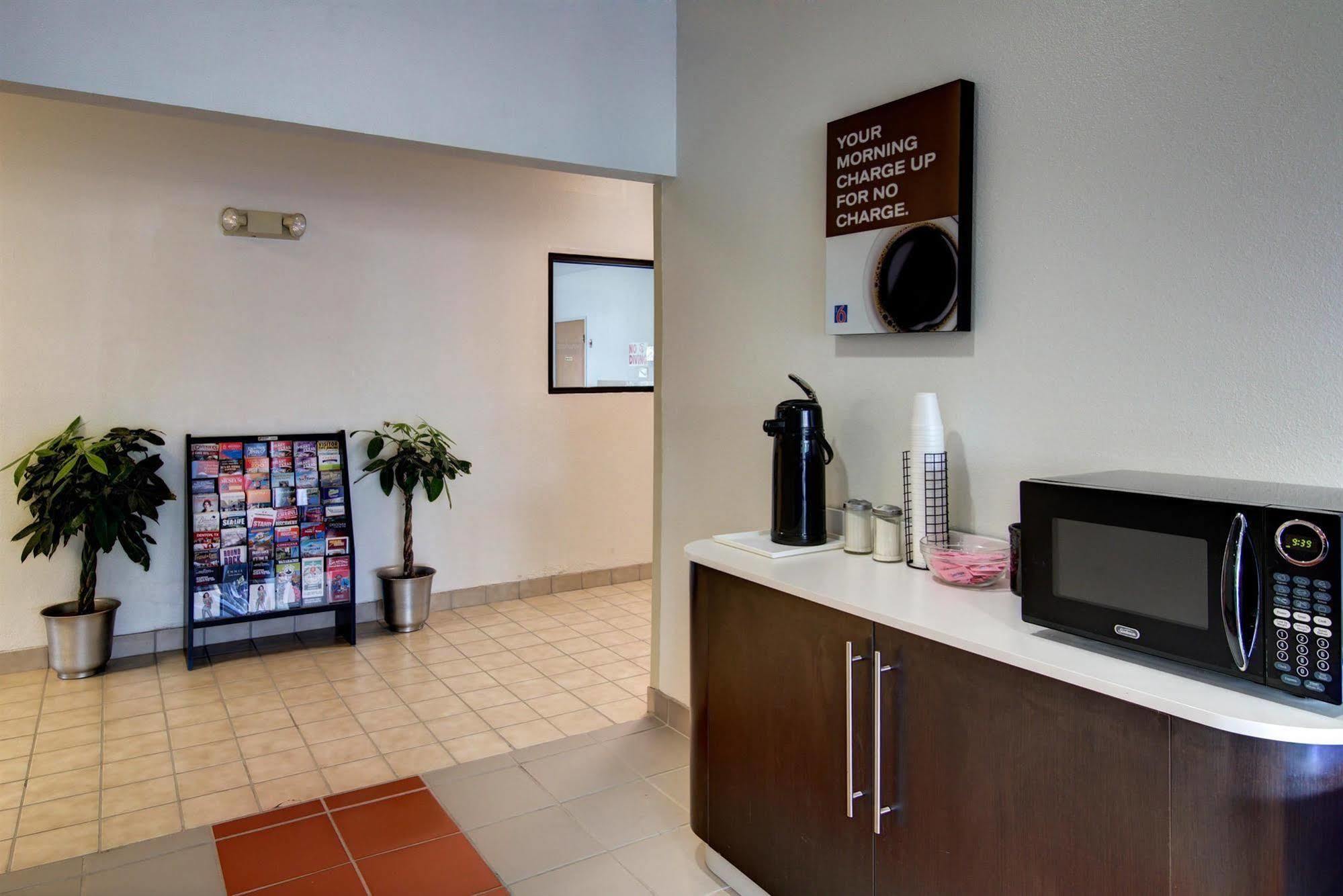 Motel 6 Waco - Woodway エクステリア 写真